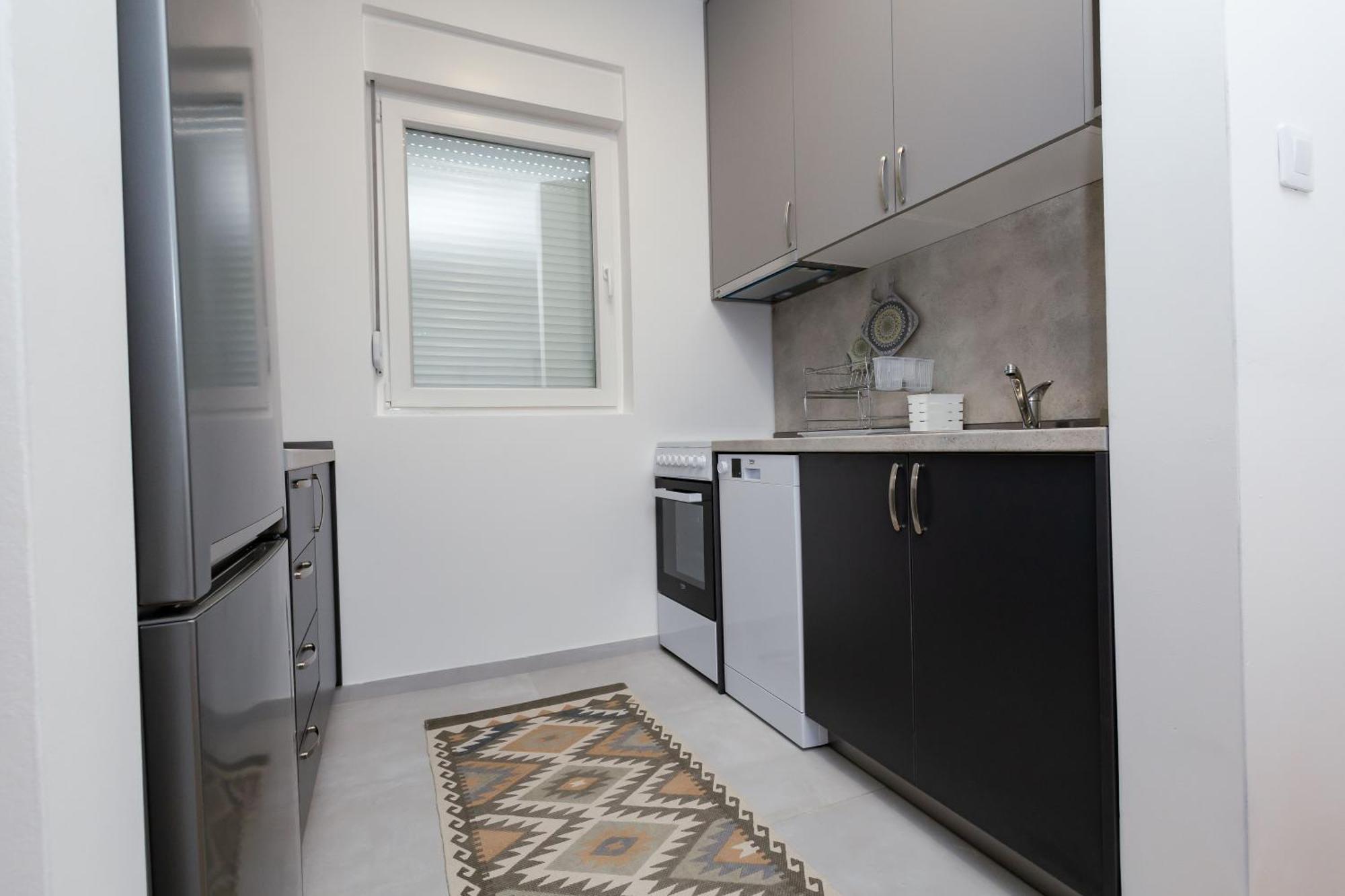 Elegant Escape Podgorica Apartment Exterior photo
