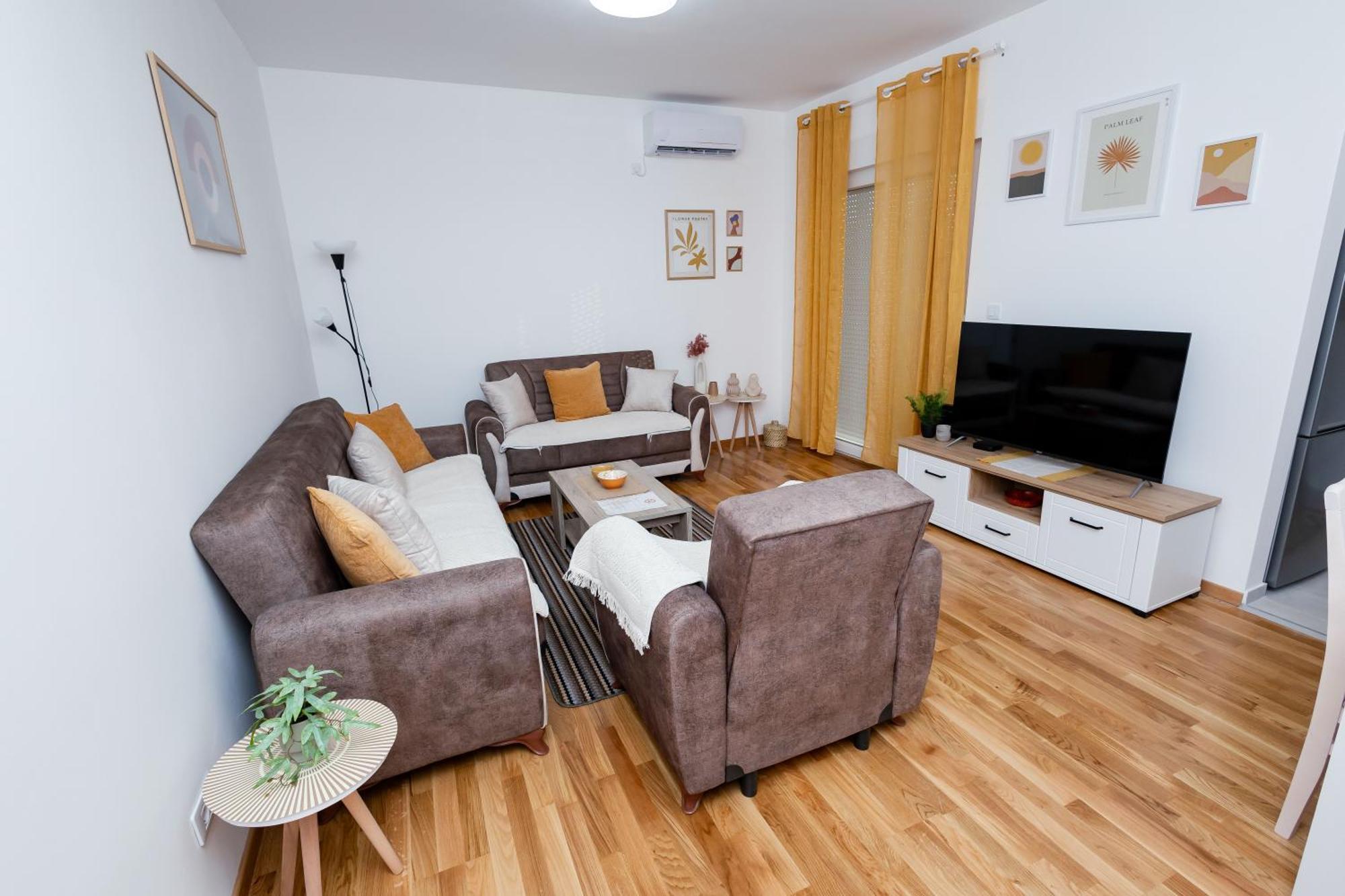 Elegant Escape Podgorica Apartment Exterior photo