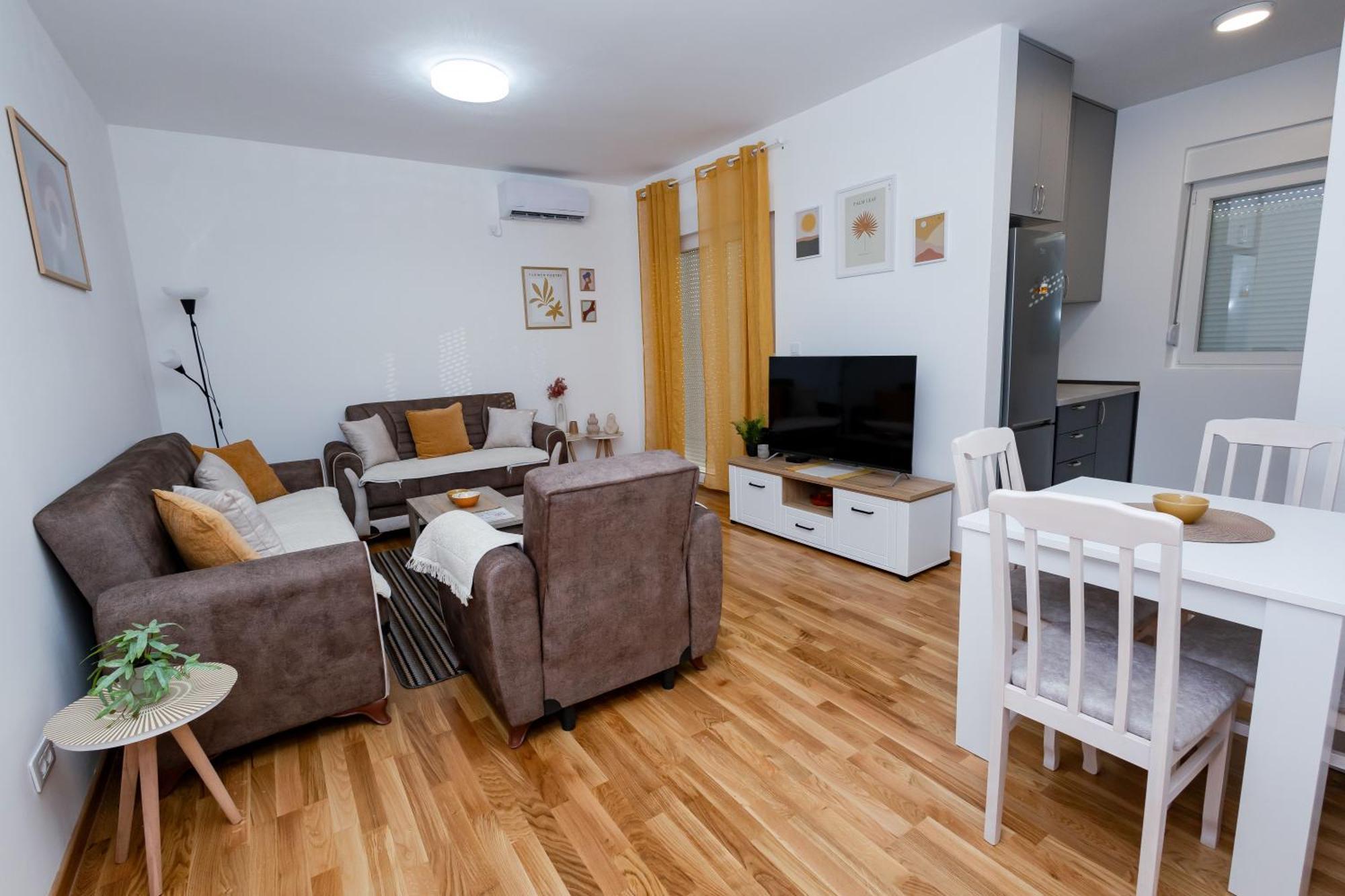 Elegant Escape Podgorica Apartment Exterior photo